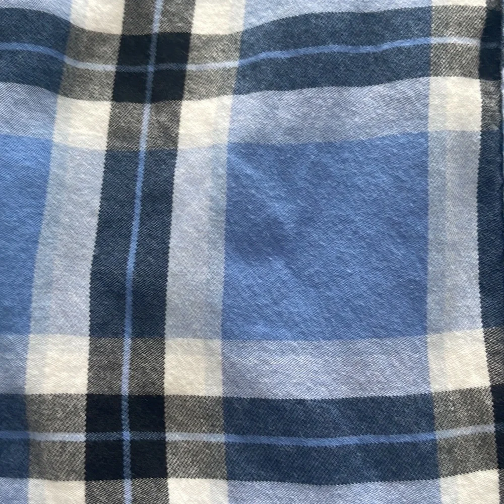 Abercrombie Kids plaid cotton flannel. Color- blue plaid. Size 7/8. Minor tear